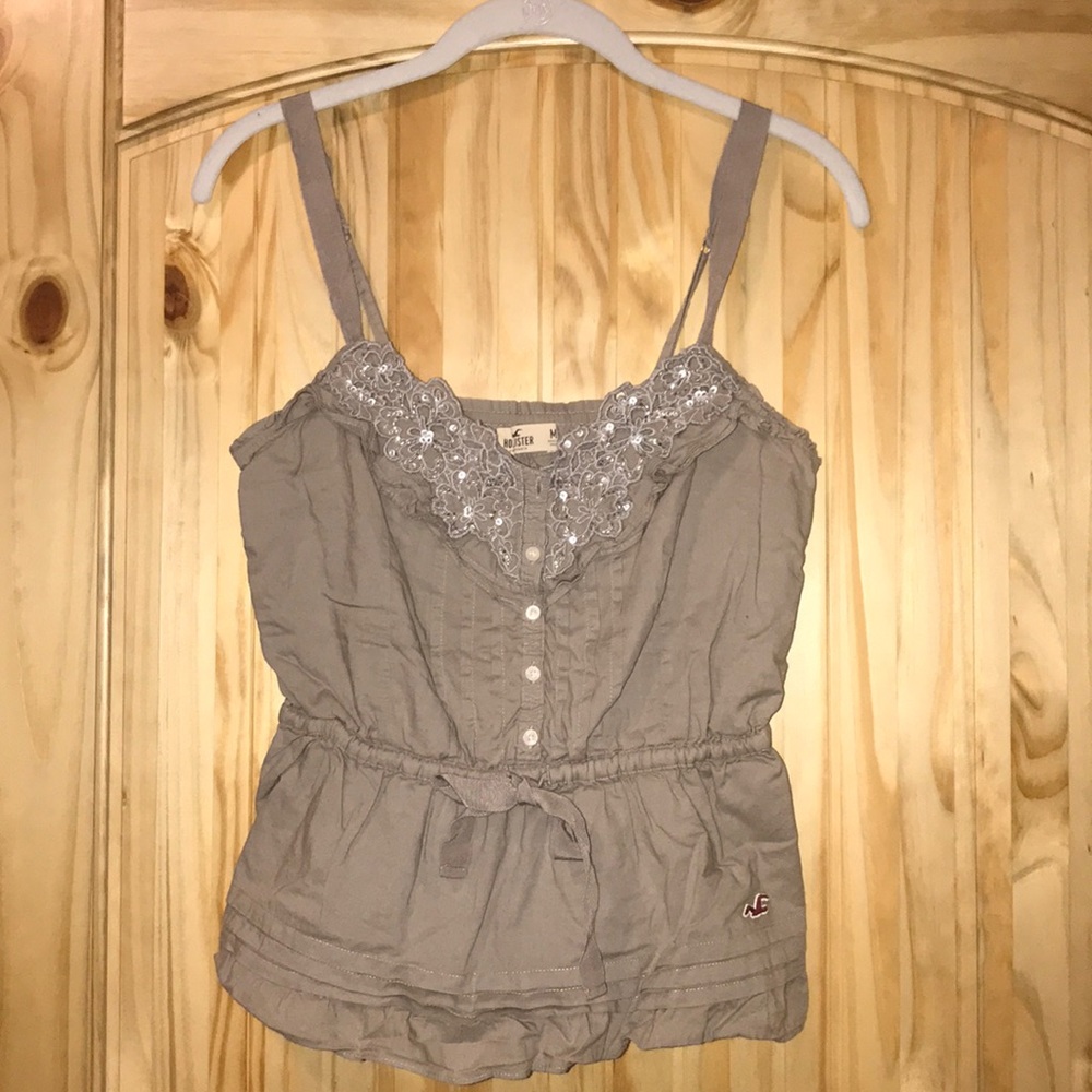 Hollister beige tank top with beading